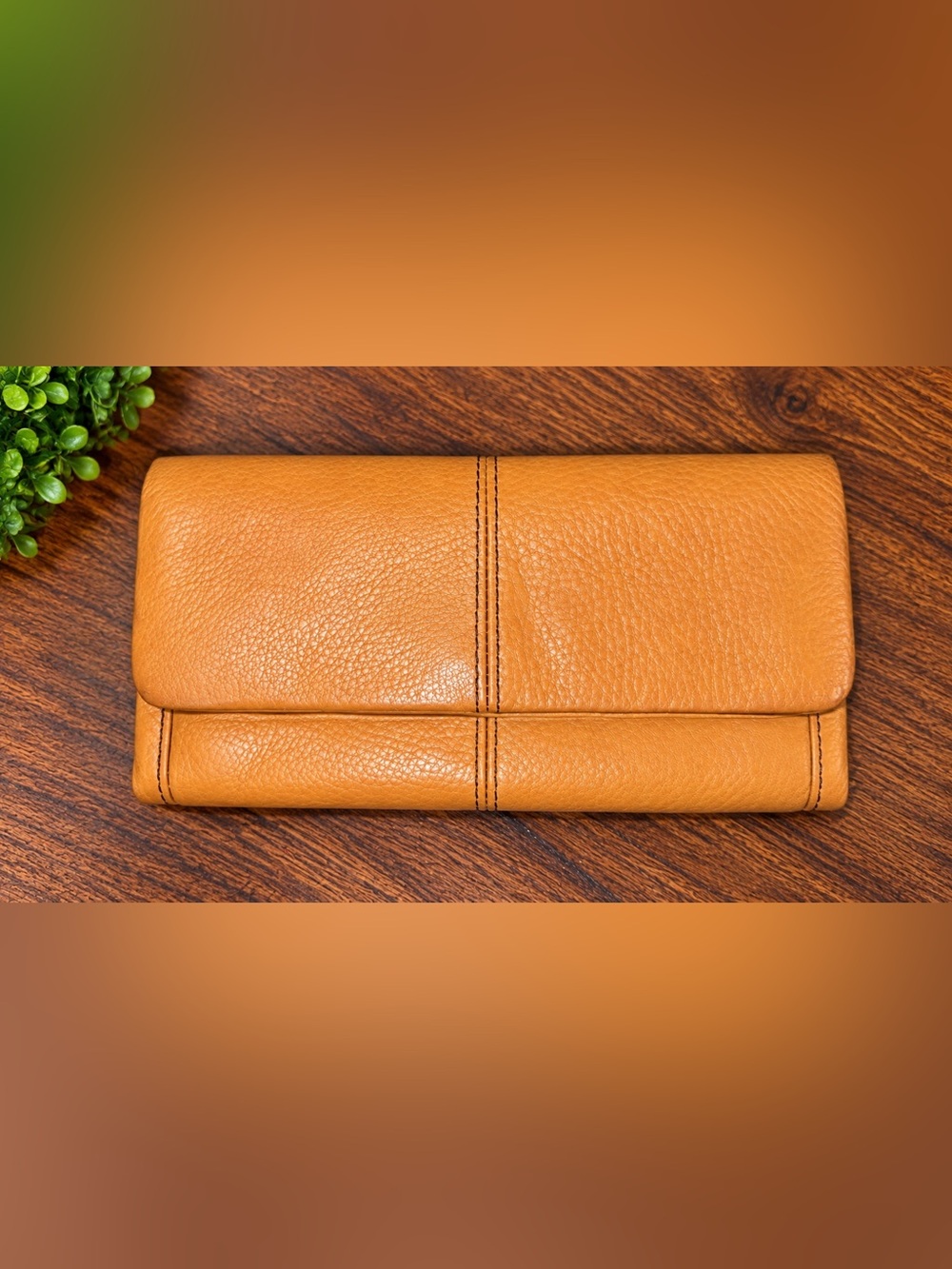 HOBO International Cognac Tan Pebbled Leather Continental Wristlet Wallet #43 - Picture 3 of 4